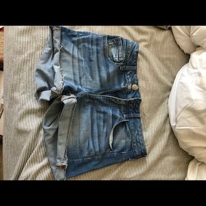 American Eagle Hi rise shorts
